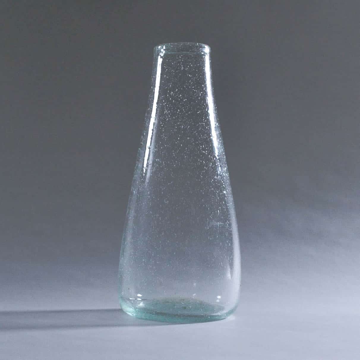 Hand-Blown-Vase-Transparent-Long-0300-.jpg