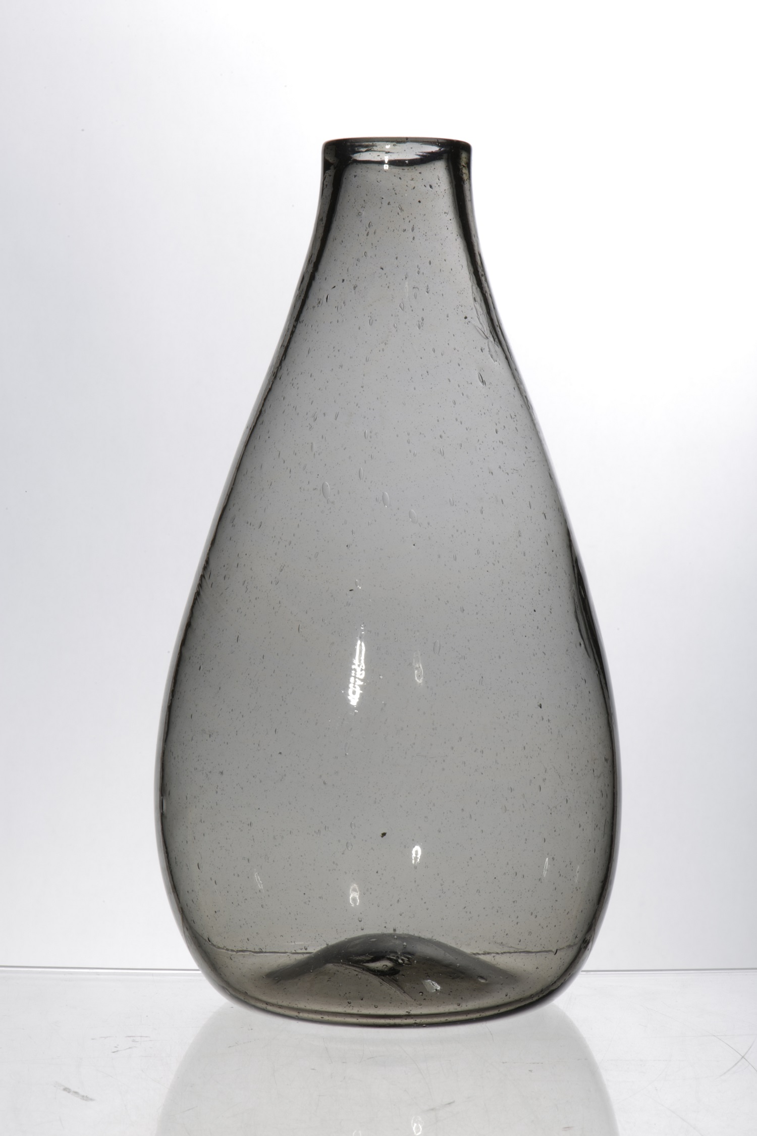 tear-drop-hand-blown-glass-vase-Grey-0252-2.jpg